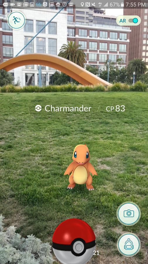 Pokemon GO Charmander w mieście