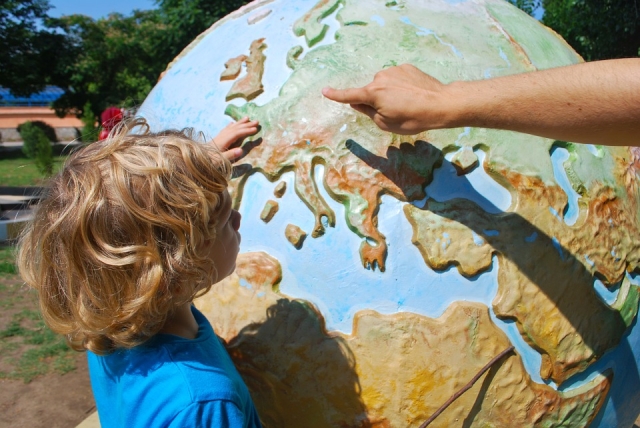 Jak przygotować dziecko do szkoły? Nauka geografii w szkole, uczeń Jak przygotować dziecko do szkoły? Nauka geografii w szkole, uczeń
